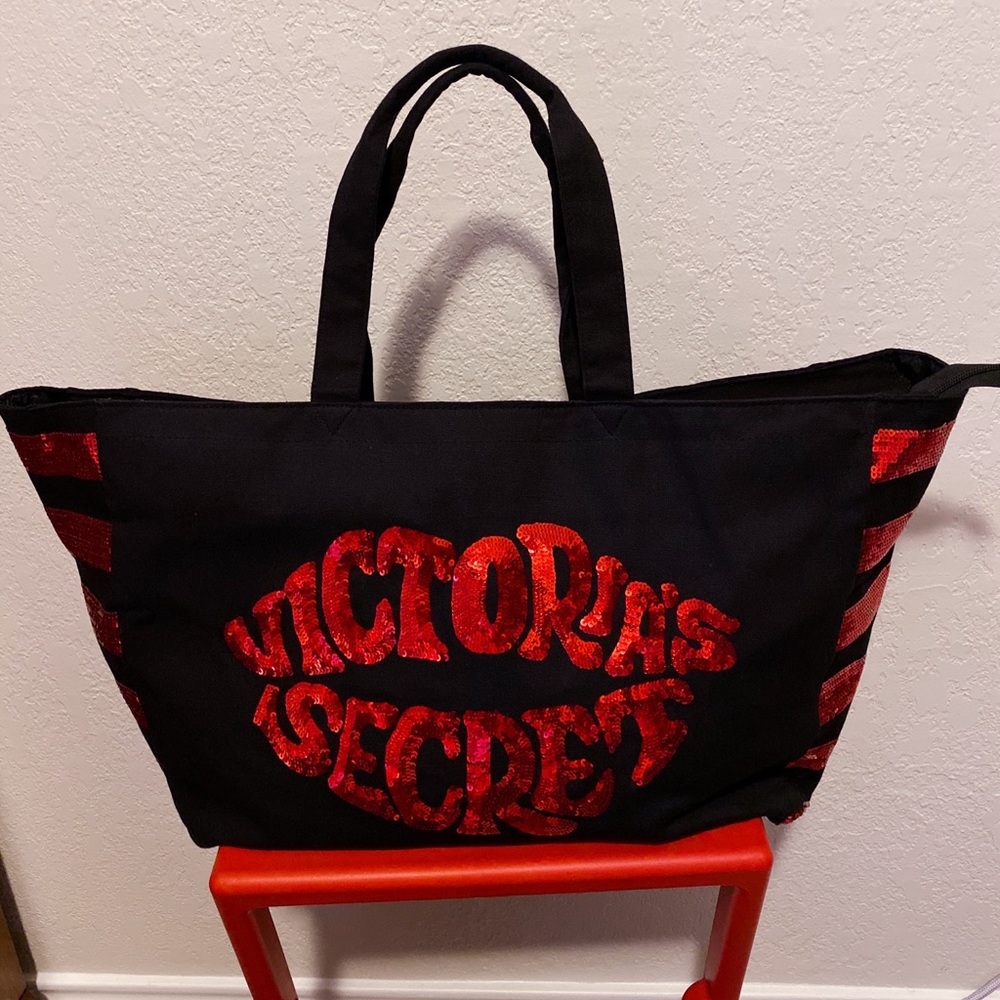 Victoria’s Secret tote bag/shopping bag LARGE